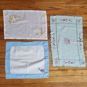 Vintage Lot Hand Crafted Embroidered Vintage Linen Doily Table Runner Set of 3